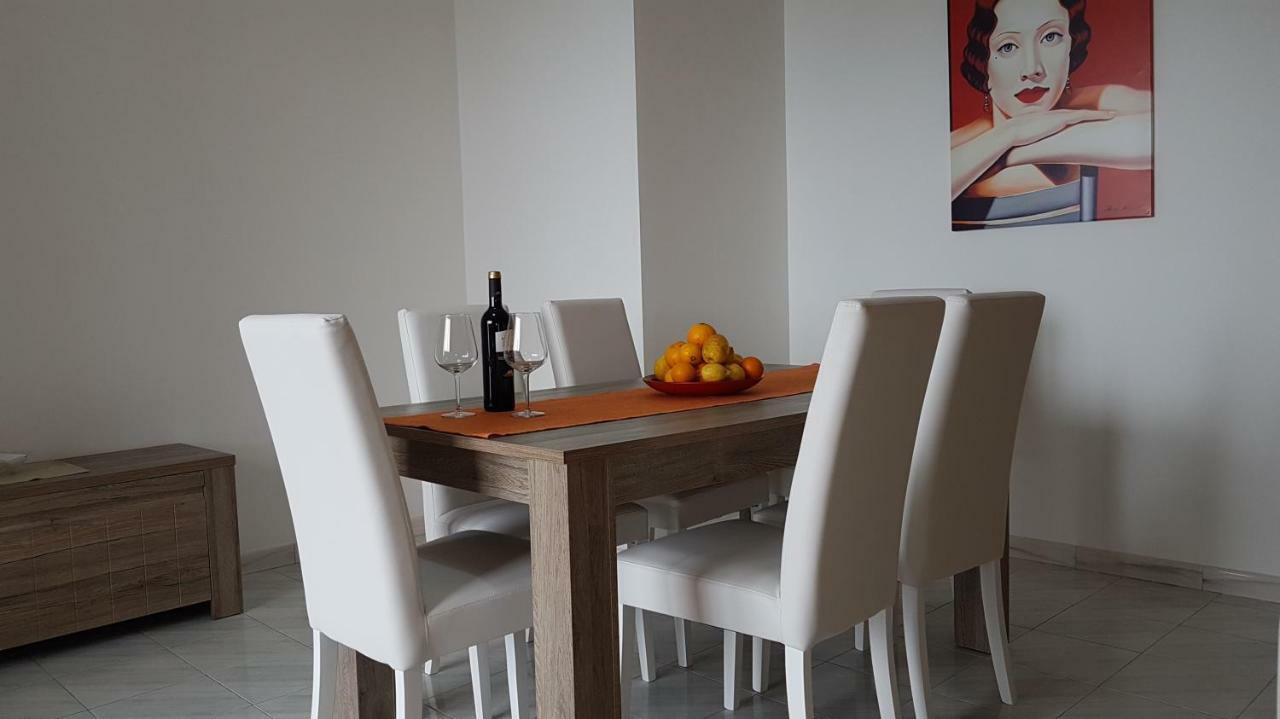 Appartement Loft Baia Di Giardini Extérieur photo